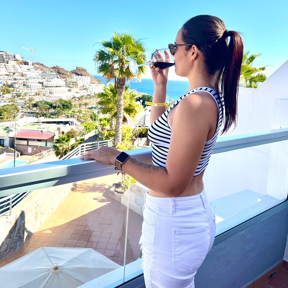 Meet your Posher, Mayelis - Picture 12 of 14